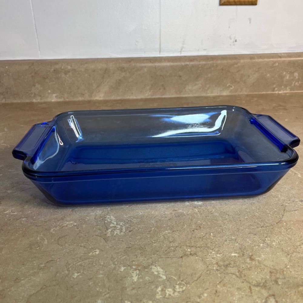 Anchor Hocking Blue Baking Dish